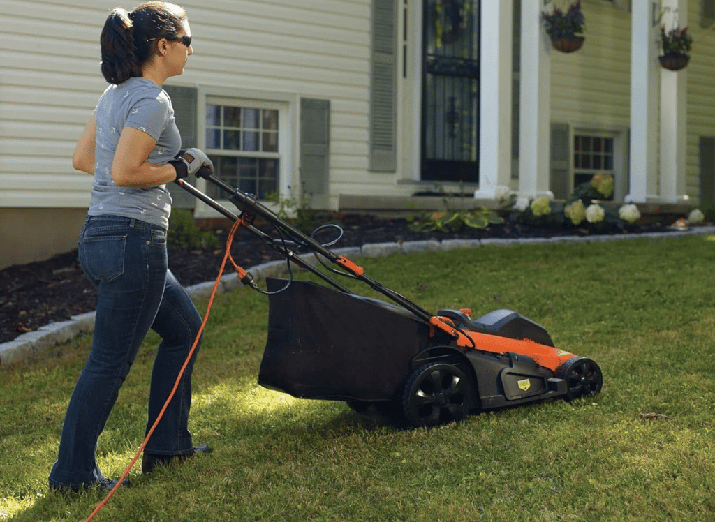 Stay Green And Clean With An Electric Lawn Mower